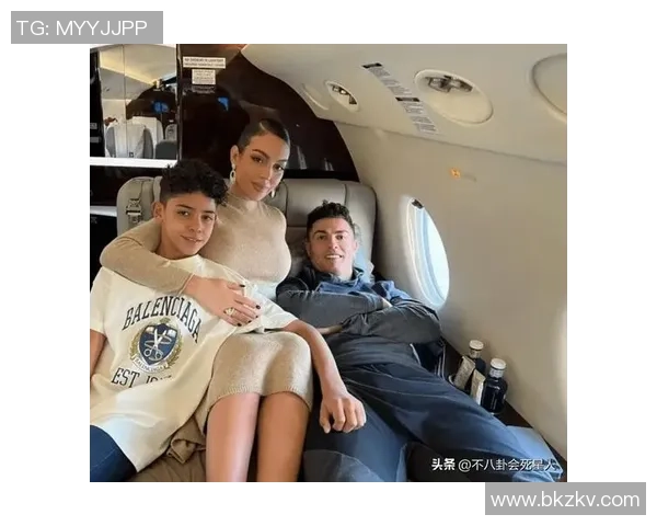 足球巨星的家庭生活揭秘生育众多孩子的背后故事与挑战