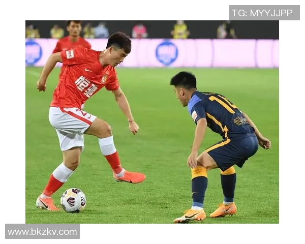 广州足球队防反战术解析与得失评估的深度剖析